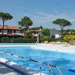 Apartmán Comfy Flat With Shared Pool *